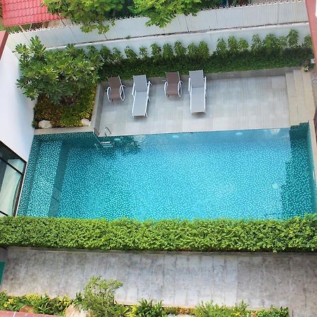 De Ninth Boutique Hotel & Spa 프놈펜 외부 사진