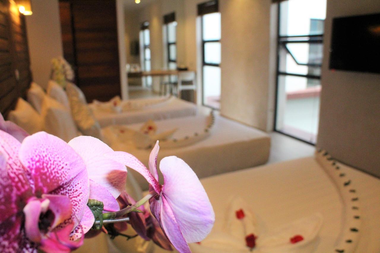 De Ninth Boutique Hotel & Spa 프놈펜 외부 사진